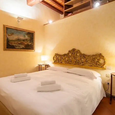 Oltrarno Apartament *